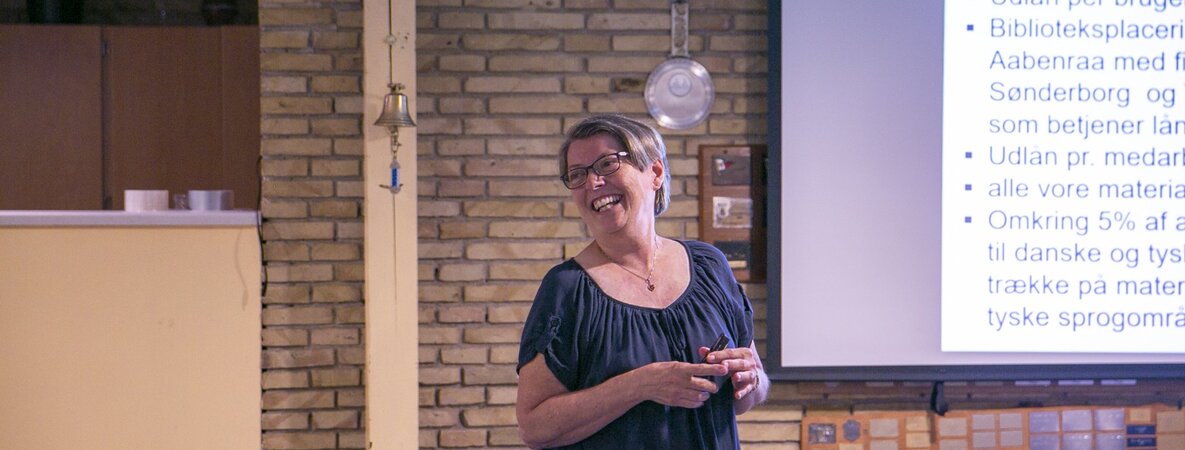 Monika Knutzen, Leiterin der Bücherei Hadersleben, feiert am 27. Juli ihren 60. Geburtstag.