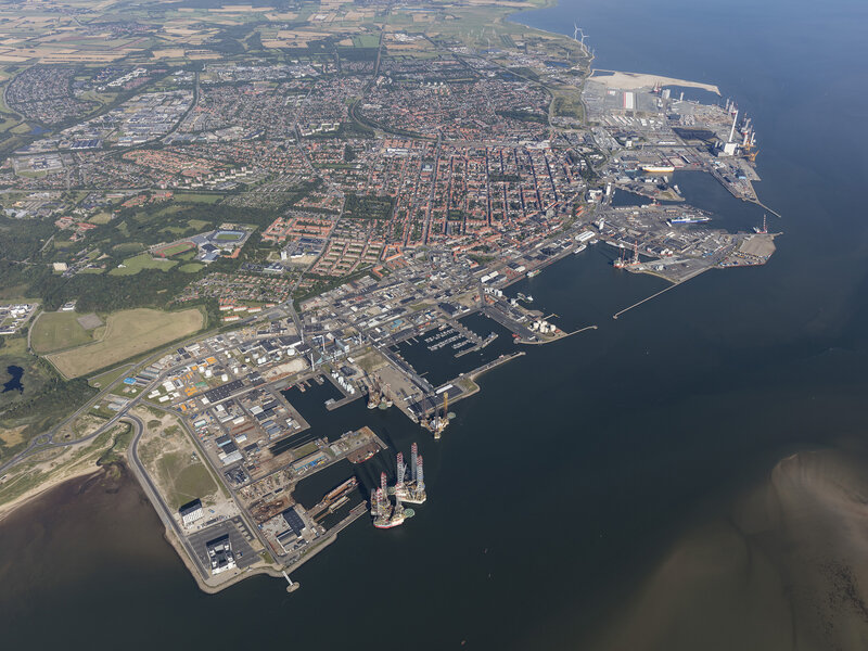 Der Hafen in Esbjerg aus der Luft.