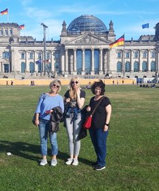 Ein Besuch des deutschen Bundestages ist bei einer politischen Informationsfahrt nach Berlin natürlich ein Muss.